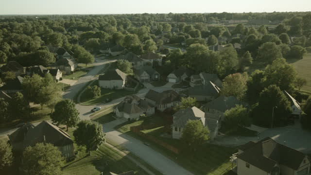 Lush Green Midwest USA Aerial Residential Subdivision Middle Income and Luxury Home Views Springfield Missouri Late Summer 4k Drone Video
