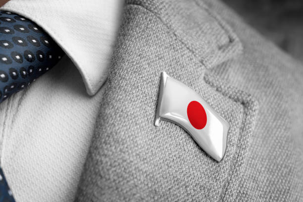 metalowa odznaka z flagą japonii na klapie garnituru - lapel brooch badge suit zdjęcia i obrazy z banku zdjęć