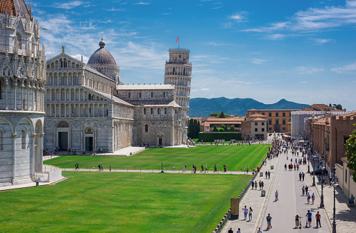 Square of Miracles with Pisa’s Leaning Tower, Cathedral of Santa Maria Assunta and Baptistery in Pisa, Tuscany, Italy.