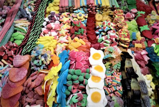 красочные конфеты. - gelatin dessert multi colored vibrant color celebration стоковые фото и изображения