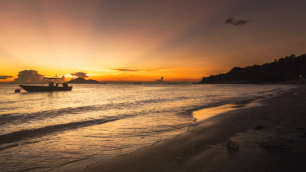 istock Sunset at Hong Kong 1343854614