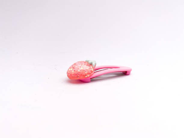 istock pink hair clip 1343971054