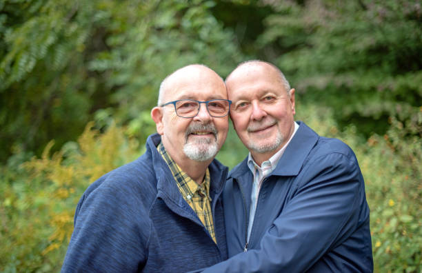 kochająca się para gejów - gay man couple lifestyles homosexual zdjęcia i obrazy z banku zdjęć
