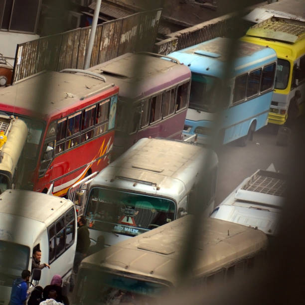 heavy traffic - tourism outdoors egypt africa imagens e fotografias de stock