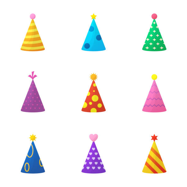 흰색 배경에 다채로운 생일 파티 모자의 컬렉션. 축하 기념일을 위해 설정 재미 만화 콘 캡. 장식 새해 파티를위한 액세서리. 격리된 벡터 일러스트레이션 - party hat stock illustrations