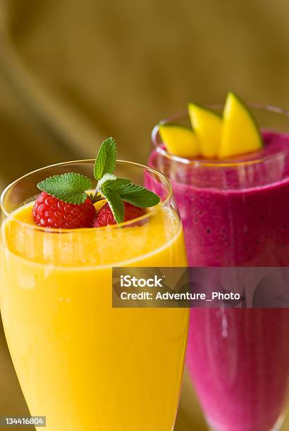 Foto de Gourmet Refrescante Smoothie De Frutas e mais fotos de stock de Suco de Cenoura - Suco de Cenoura, Laranja - Descrição de Cor, Smoothie