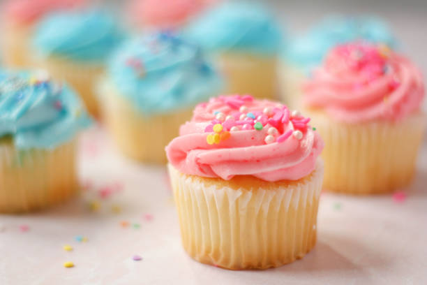 istock Gender reveal baby shower cupcakes 1344168425