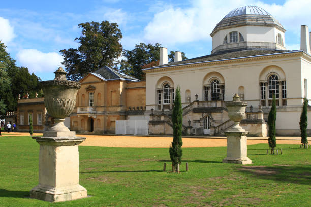 Chiswick House and Gardens Chiswick House and Gardens, London, 2017. A beautiful example of Neo-Palladian architecture in London, the house was built and designed by Richard Boyle, 3rd Earl of Burlington (1694-1753), and completed in 1729 chiswick stock pictures, royalty-free photos & images