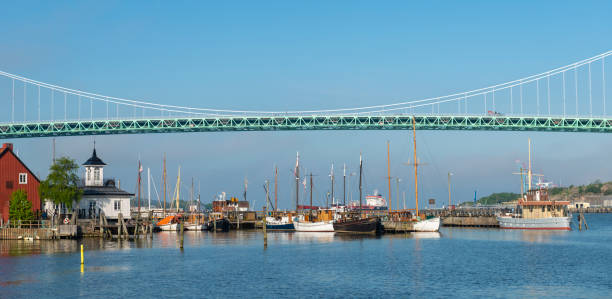 istock Klippan Gothenburg bridge 1344212098