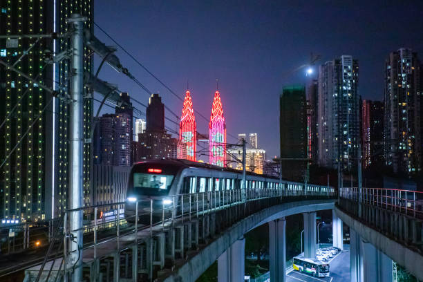 밤에 충칭 지하철 - chongqing china bridge asia 뉴스 사진 이미지