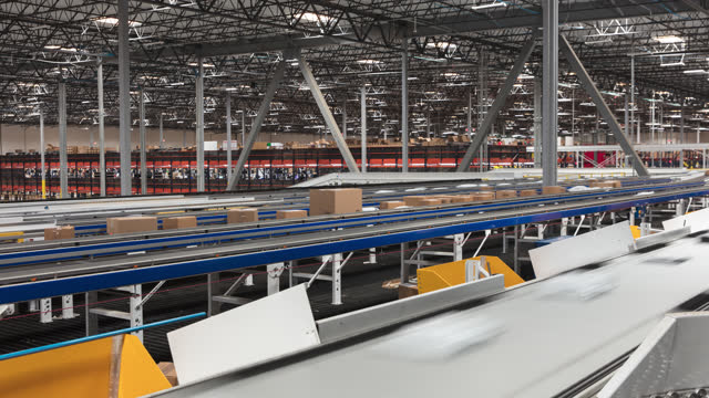 Conveyor Belt System in Fulfillment Center - Time Lapse