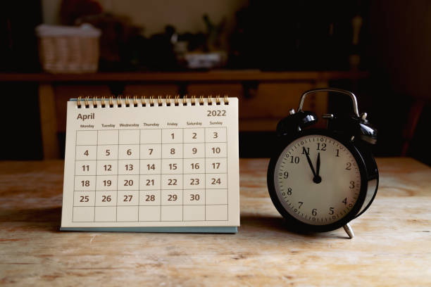 istock April 2022 Calendar 1344294650