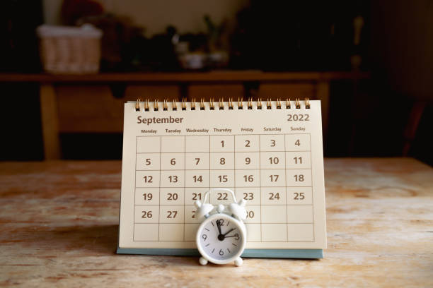 istock September 2022 calendar and clock 1344294810
