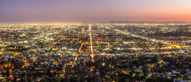 Photo of View Los Angeles skyline at twilight