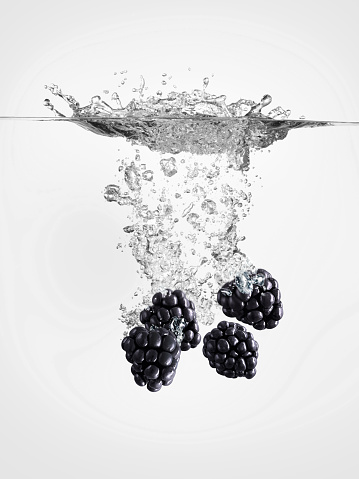 Blackberries thrown in water