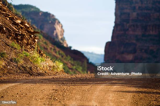 Off Road 4 X 4 Área Sudoeste De Paisajes Del Desierto Foto de stock y más banco de imágenes de 4x4