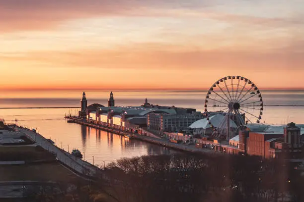 The navy pier in Chicago seen during sunrise