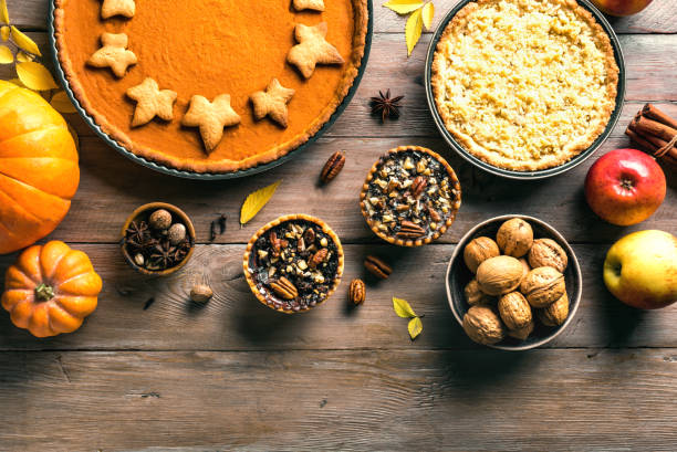 istock Thanksgiving autumn pies 1344539286