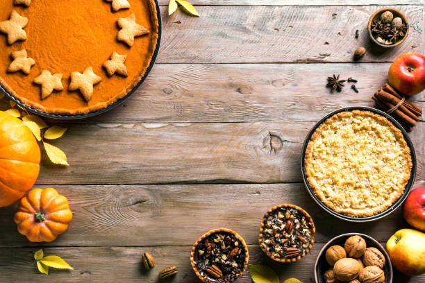 istock Thanksgiving autumn pies 1344539311