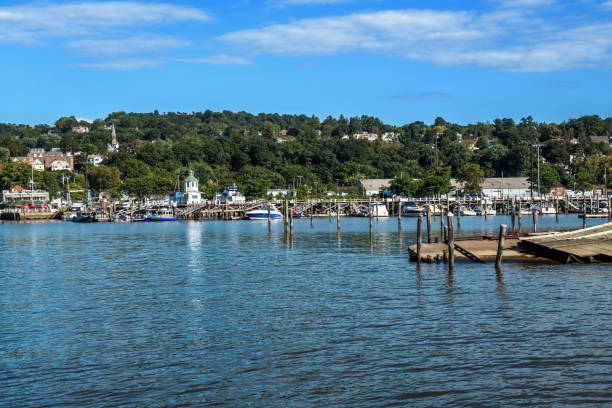 istock Sleepy  Hollow on the hudson 1344572335