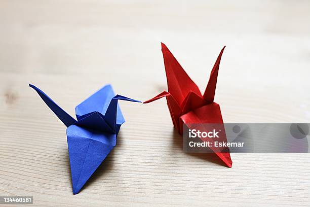 Photo libre de droit de Paire Dorigami Cranes banque d'images et plus d'images libres de droit de Deux animaux - Deux animaux, Deux objets, Grue - Oiseau