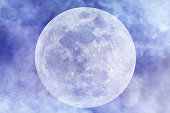 istock Full moon 1344626004