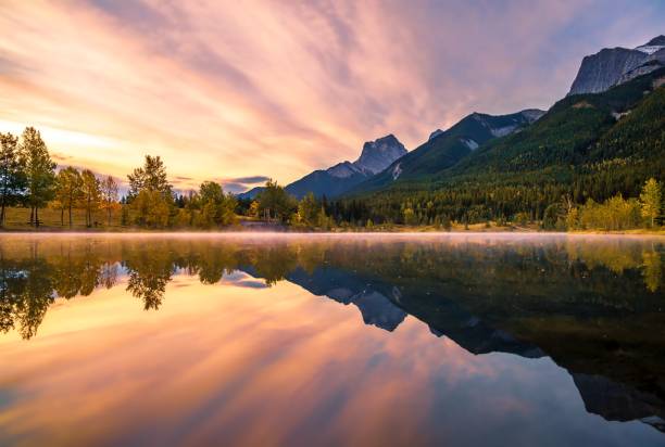 istock Fall Sunrise Over Quarry Lake Park 1344667347