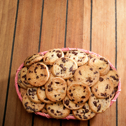 Close up bowl of chocolate chips cookies