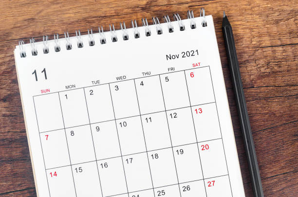 istock November 2021 desk calendar 1344945228