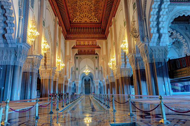 all'interno della moschea di hassan ii, casablanca, marocco, nord africa - moschea hassan ii foto e immagini stock