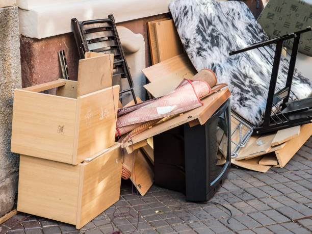 istock Bulky waste collection in the city 1345097163