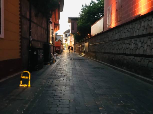 istock Narrow street 1345098759