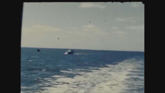 United States 1951, Motorboat in the sea