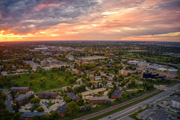 aerial view of a large public university in grand forks, north dakota - north dakota imagens e fotografias de stock