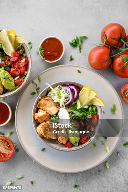 Bát Fajitas Hình ảnh Sẵn có - Tải xuống Hình ảnh Ngay bây giờ - Bát ăn, Món ăn, Đĩa - Bát đĩa bằng sành