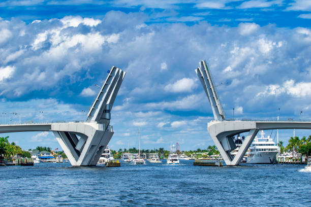 istock Draw Bridge along Fort Lauderdale Canals, Florida. 1345198482