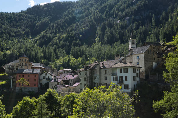 istock Small mountain village in swiss alps 1345229575