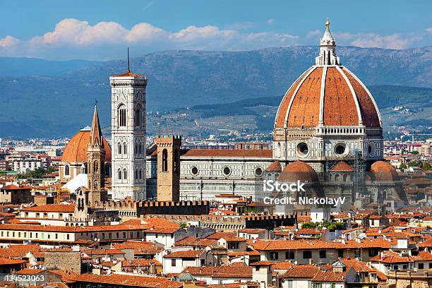Blick Auf Die Dächer Von Florenz Stadt In Italien Stockfoto und mehr Bilder von Architektur - Architektur, Außenaufnahme von Gebäuden, Basilika