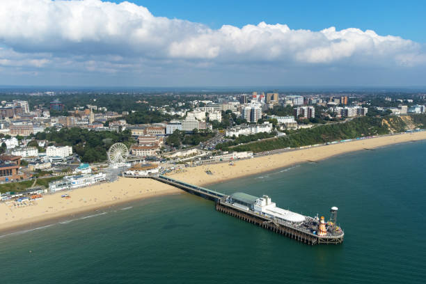 bournemouth pier, hampshire, inglaterra, reino unido - bournemouth - fotografias e filmes do acervo