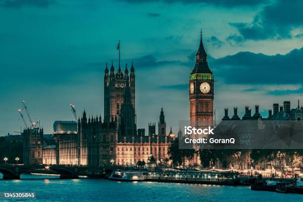 Autumn Cityscape Of London Stock Photo - Download Image Now - Houses Of Parliament - London, London - England, Parliament Building