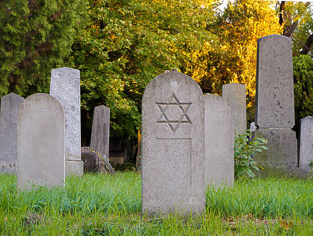 istock Jewish Cemetery 134530878