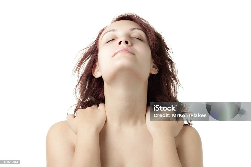 Nudo di donna con gli occhi chiusi - Foto stock royalty-free di Inspirare