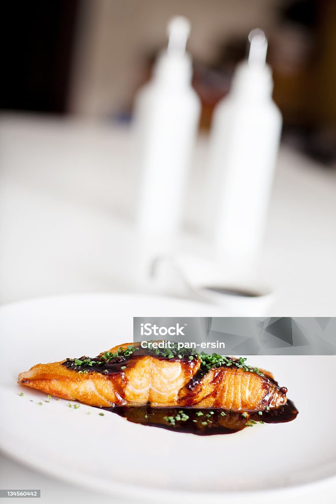 Salmone fritto - Foto stock royalty-free di Aceto balsamico