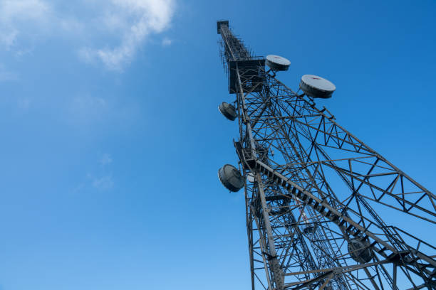 signal tower on the top of the mountain - television aerial antenna television broadcasting imagens e fotografias de stock