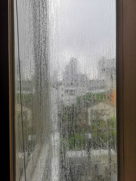 아파트 창에서 방콕에 폭우 - window rain winter house 뉴스 사진 이미지