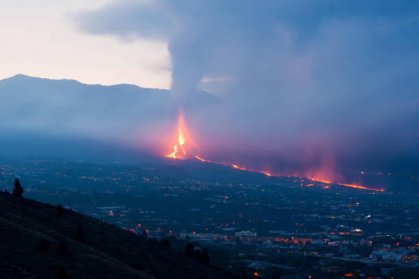 istock Cumbre Vieja volcano eruption 1345795866