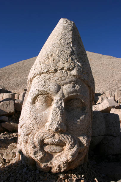 Ancient Stone Statues at Mt. Nemrut during Daytime · Free Stock PH๏τo