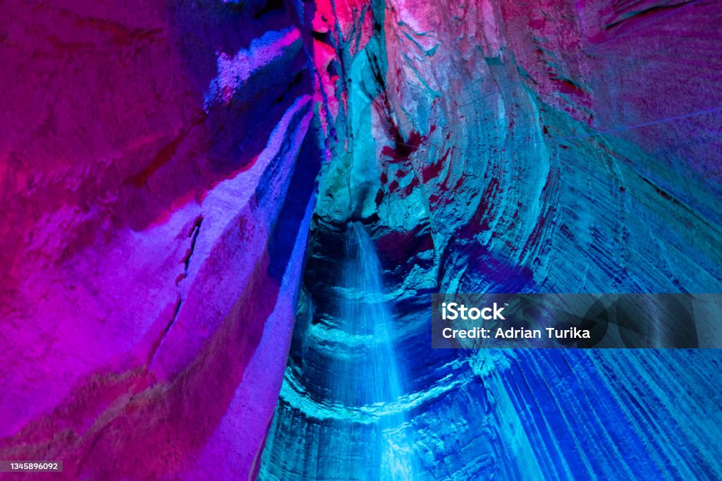 Ruby Falls Background Ruby Falls Cave Interior Rgb Lightshow Stock Photo - Download Image Now ...