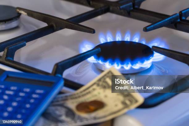 Gas Burner Shortage Stock Photo - Download Image Now - Natural Gas, Financial Bill, Gas