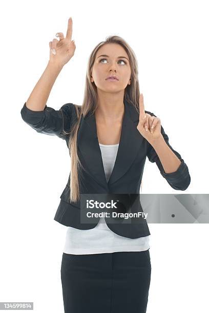 Mujer De Negocios Pulsando El Botón De Pantalla Táctil Foto de stock y más banco de imágenes de Adulto